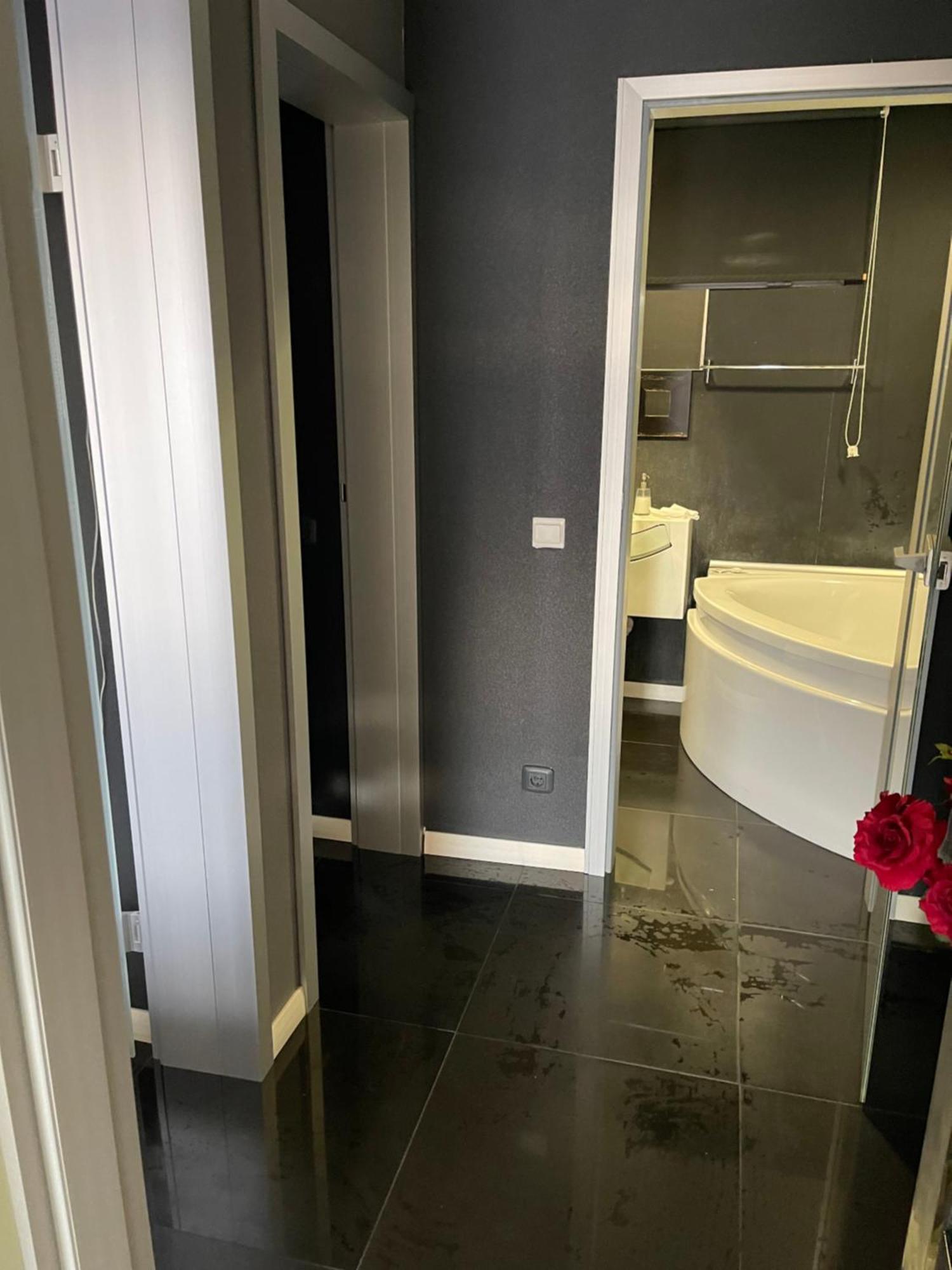 Black Apartament Nr1 Bucureşti Eksteriør bilde